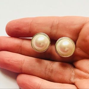 Vintage pearl earrings